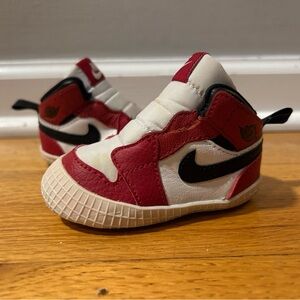 JORDAN 1 Chicago Baby Crib Bootie Shoes Nike Air AT3745-163 Size 3C Red